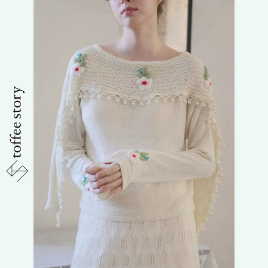 真珠のしずく纏う小花 刺繍のニットプルオーバー《Y0774》